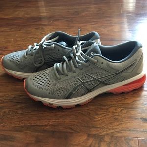 ASICS GT 1000 6 running sneaker